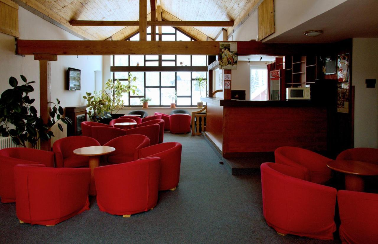 Отель Hotel Harrachov Inn 3*
