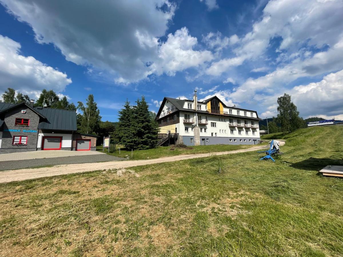 Hotel Harrachov Inn Отель Гаррахов