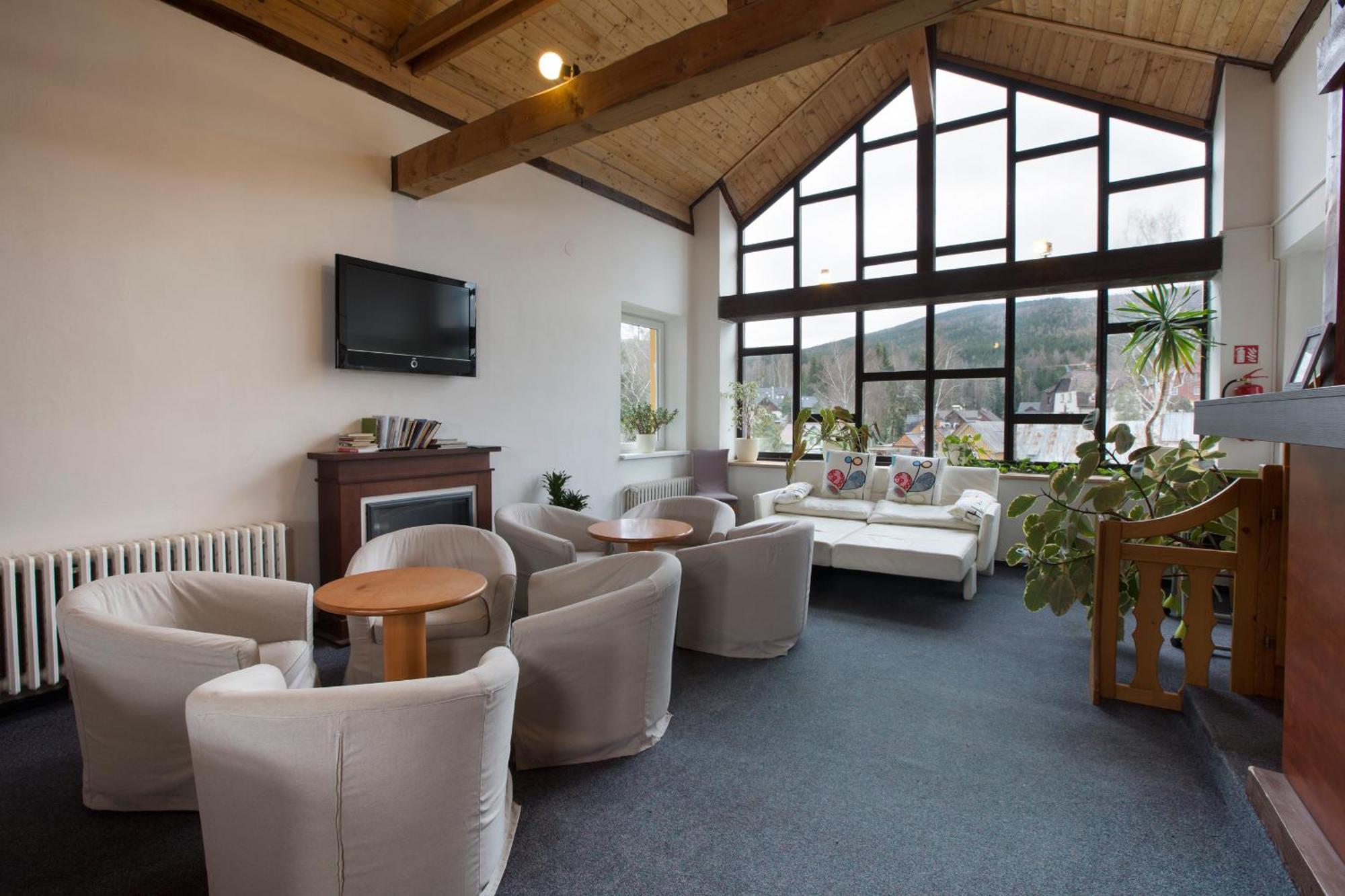 Hotel Harrachov Inn Отель Гаррахов
