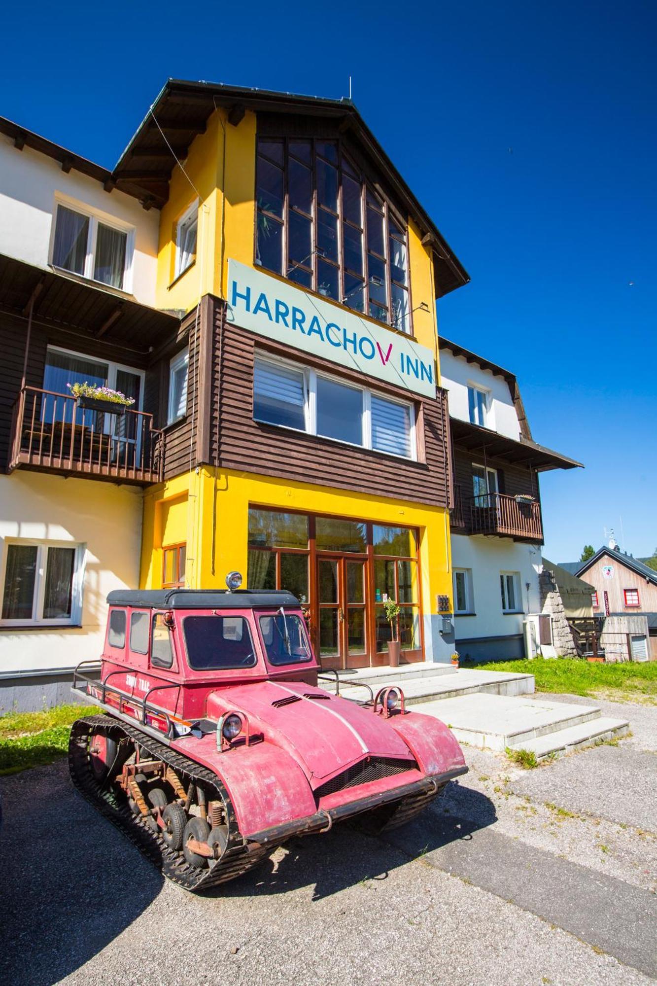 Hotel Harrachov Inn Отель